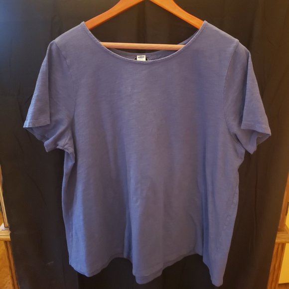 Old Navy Top! - Picture 2 of 4